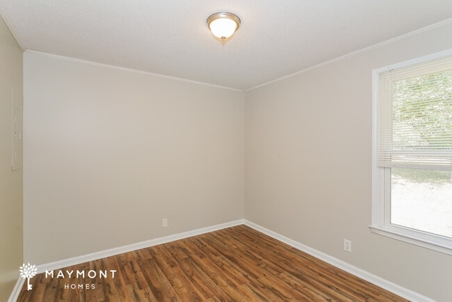 Building Photo - 543 Donna Dr