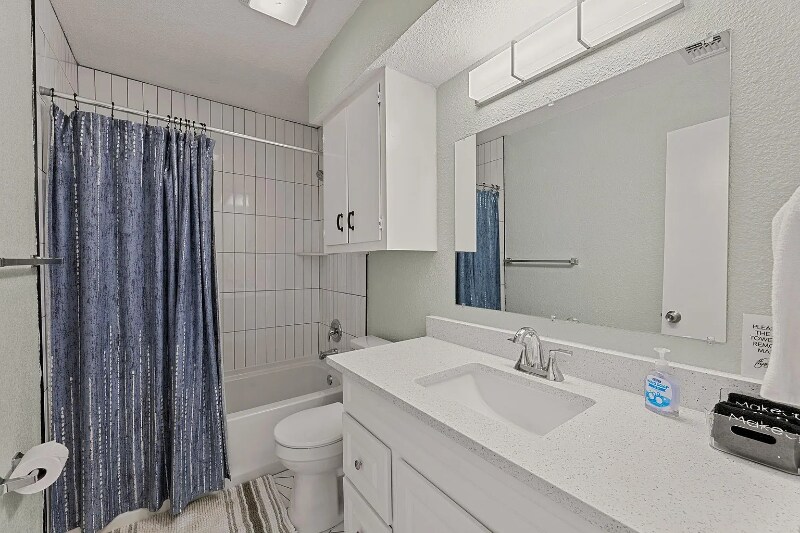 Building Photo - 5501 Purple Sage Dr