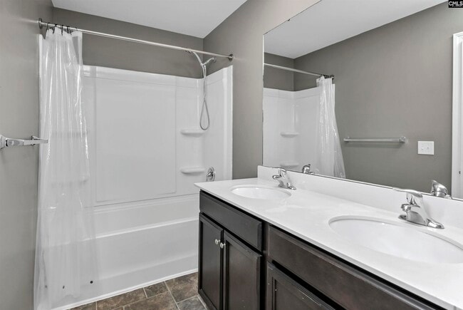 Building Photo - 414 Tulip Way