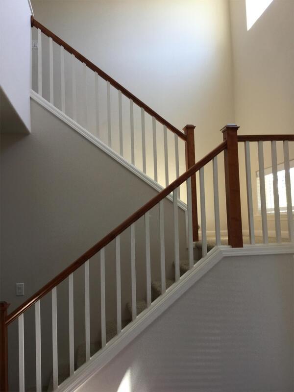Building Photo - 3395 SE Meadowview Way