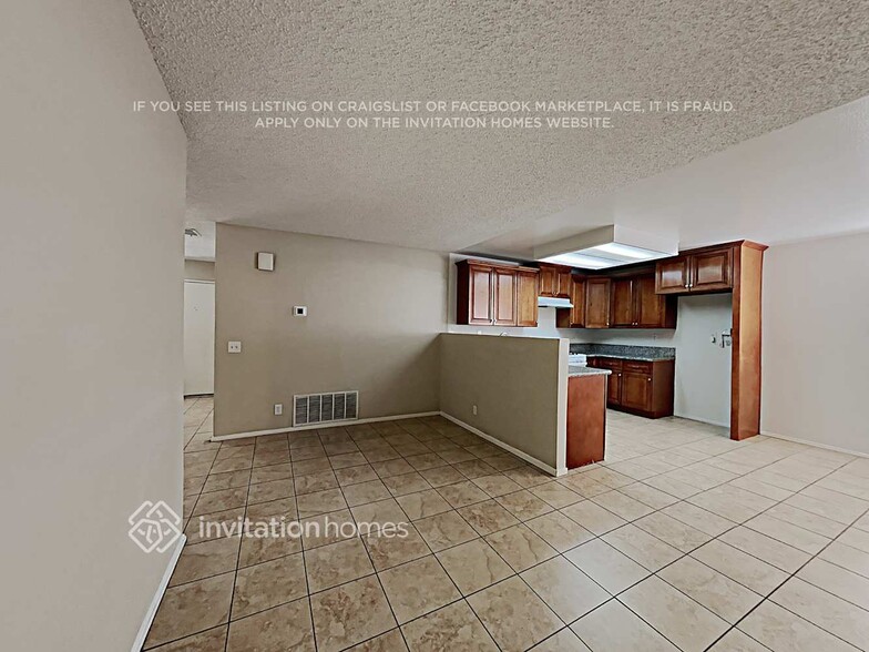 Building Photo - 9702 Forest Ave