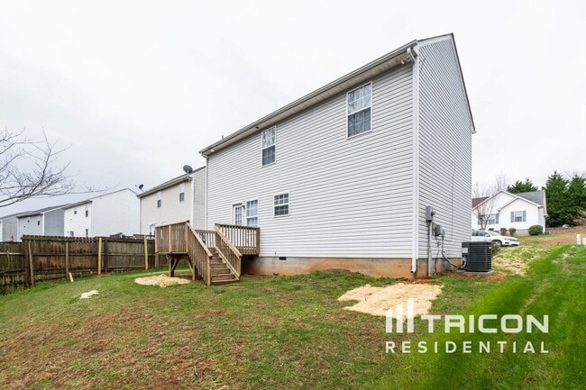 Building Photo - 2457 Terra Dr