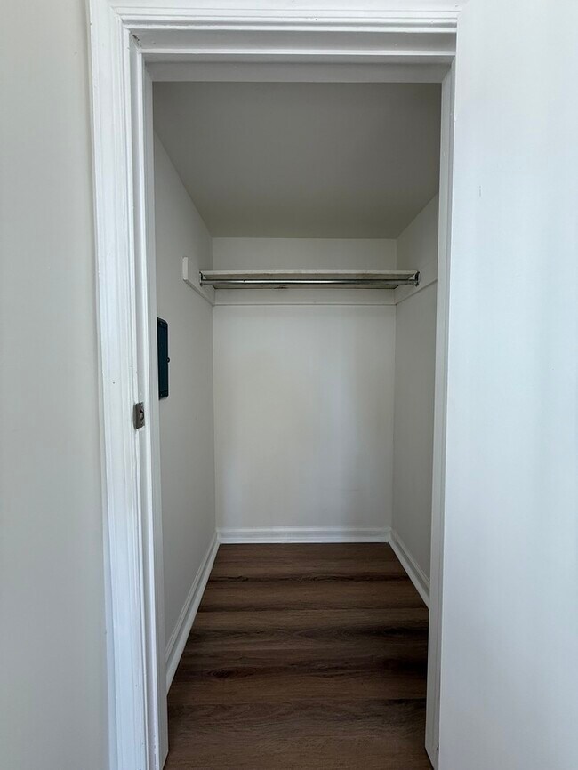 Building Photo - 1434 Mediterranean Ave