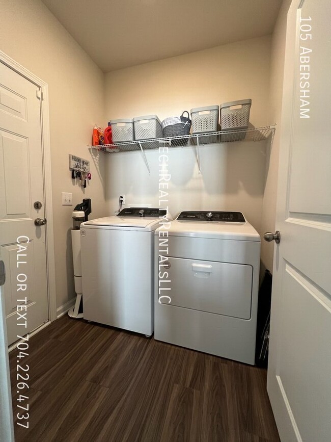 Building Photo - 105 Abersham-