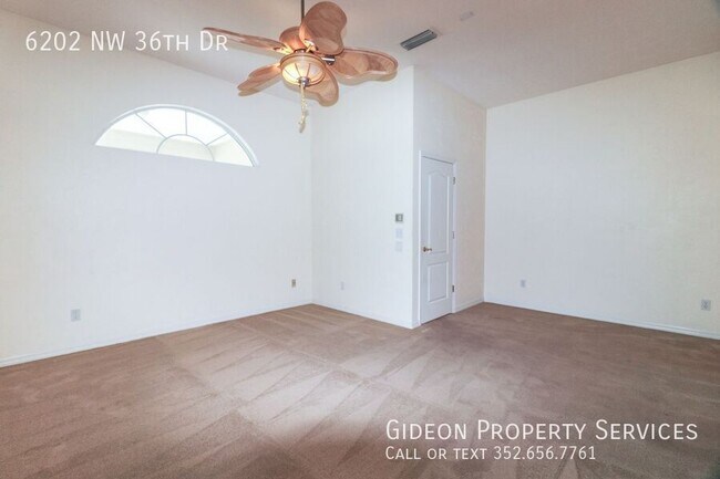 Building Photo - 6202 NW 36th Dr
