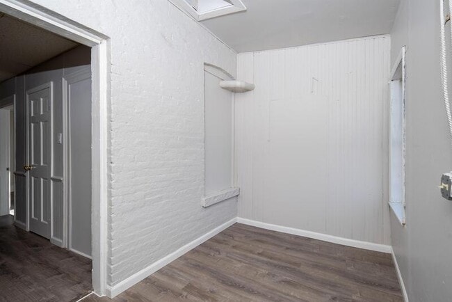 Building Photo - 431 10th St