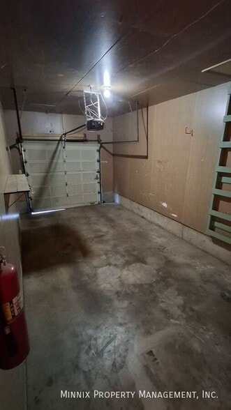 Building Photo - 4224 SW 2nd Ave