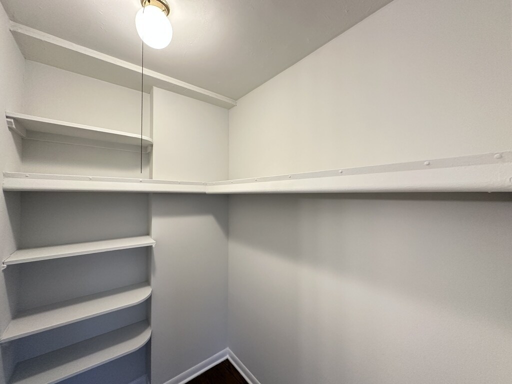 Building Photo - 1442 N Dearborn St