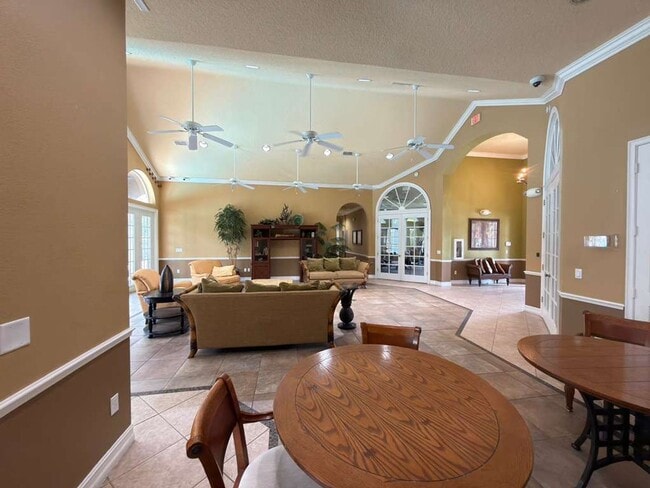 Building Photo - Beautiful 2BR/2.5BA Condo with Resort-Style Amenities