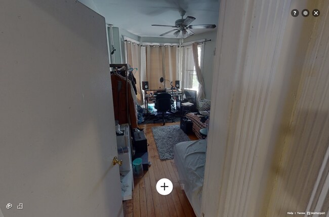 Building Photo - 65 Burbank St