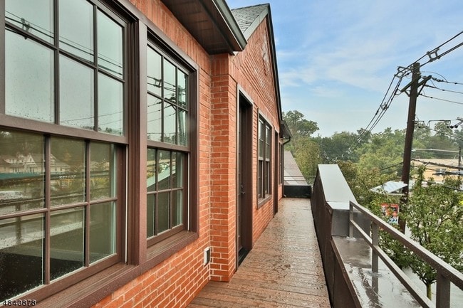 Building Photo - 115 Watchung Ave