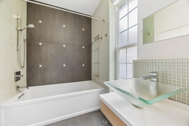 Building Photo - 5714 Penny Creek Dr