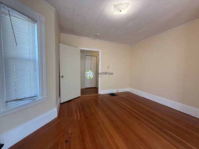 Building Photo - 53 Litchfield St