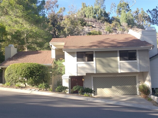 Primary Photo - 4360 Caminito Pintoresco