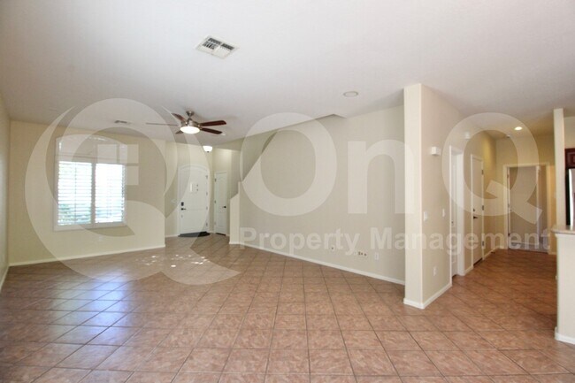 Building Photo - 16803 N 50th Way