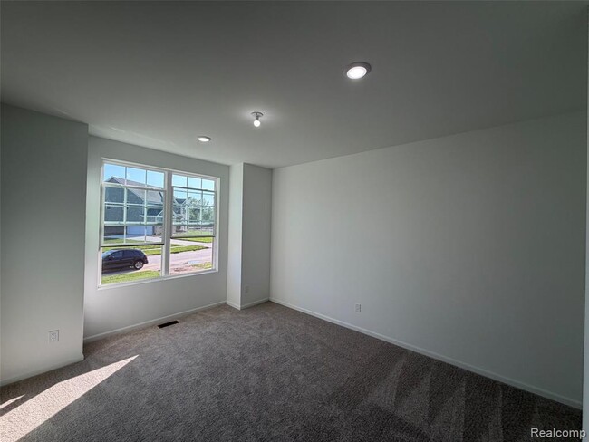 Building Photo - 22274 Hilda Ln