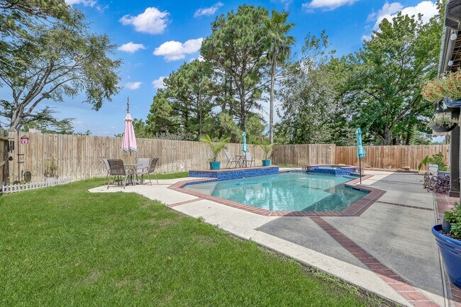 Building Photo - 1507 Buchans Dr