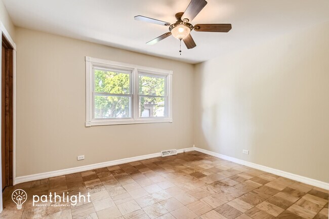 Building Photo - 3327 D Hutchinson, Joliet, IL, 60431
