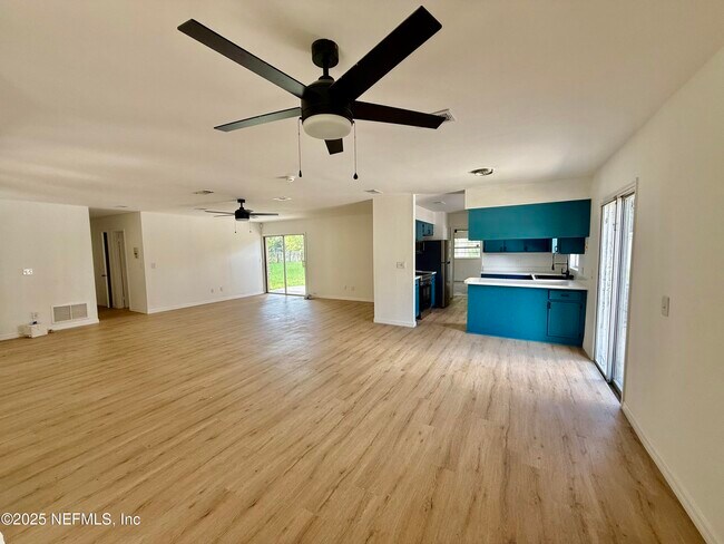 Building Photo - 1220 Foxmeadow Trail