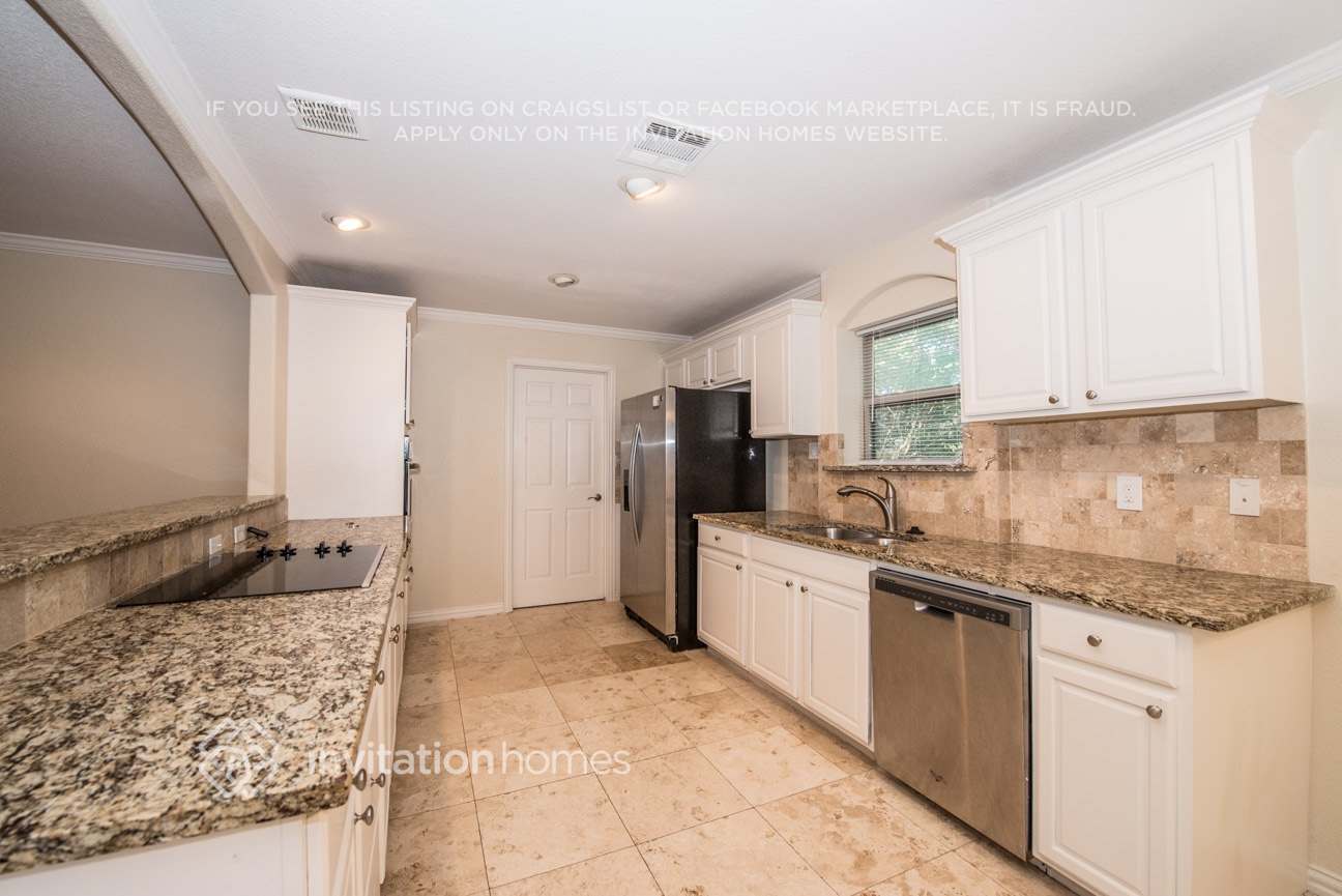 Building Photo - 209 King Trail