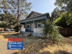 Building Photo - 438 Ash St