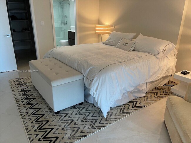 Building Photo - 6767 Collins Ave