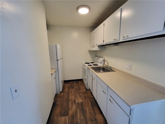 Building Photo - 18 Langslow St