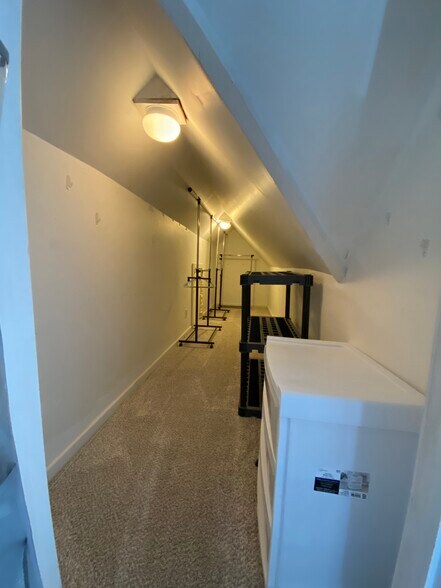 Building Photo - 339 Oldham Ave