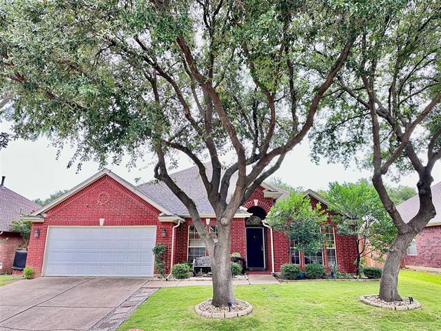 Primary Photo - 2304 Ash Leaf Ln