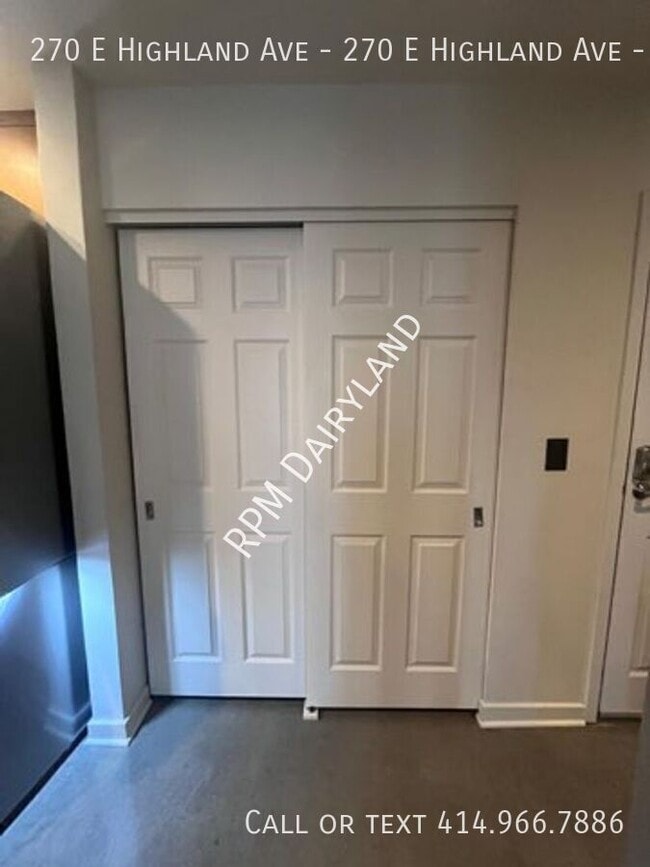 Building Photo - 270 E Highland Ave