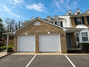 Building Photo - Introducing a beautiful townhouse-style Condo