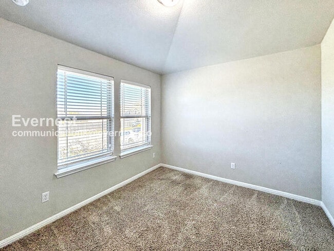 Building Photo - 5524 Bellissima Way