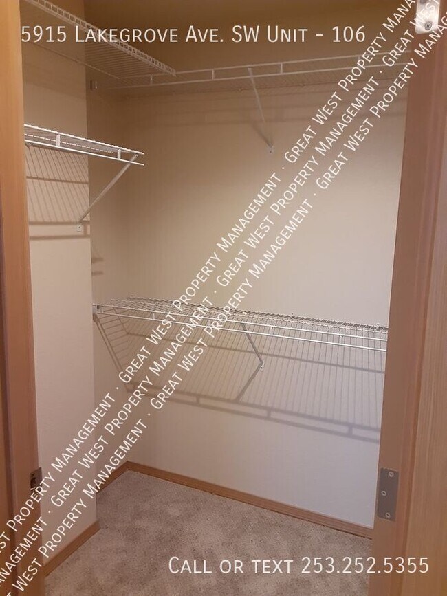 Building Photo - 5915 Lake Grove St SW