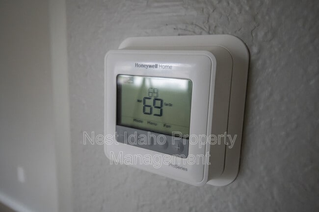 Building Photo - 207 N Liberty St