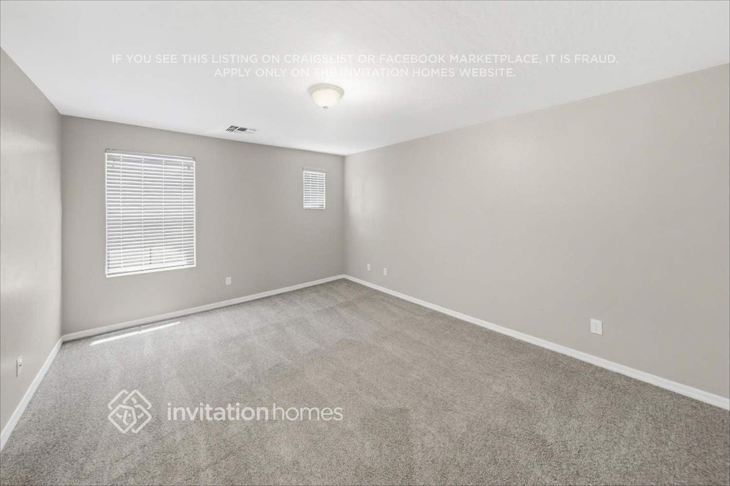 Building Photo - 11060 E Stearn Ave