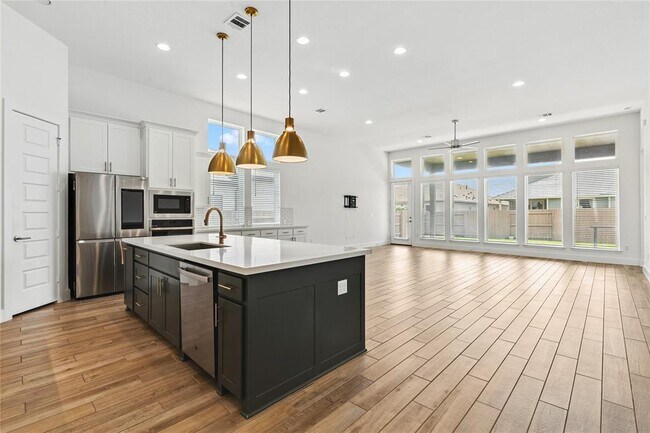 Building Photo - 7608 Boyd Hvn Dr