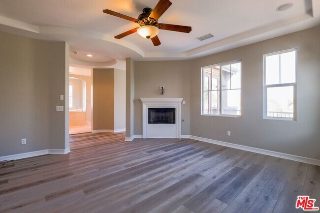 Building Photo - 22430 Leisure Dr