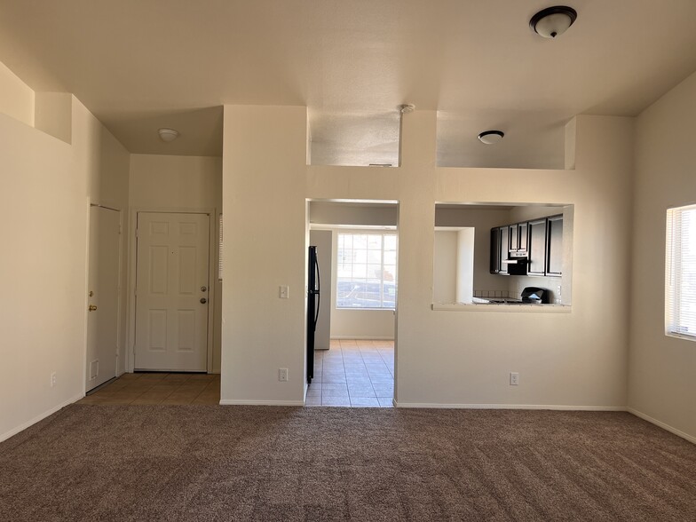 Building Photo - 1612 Fig Palm Ct