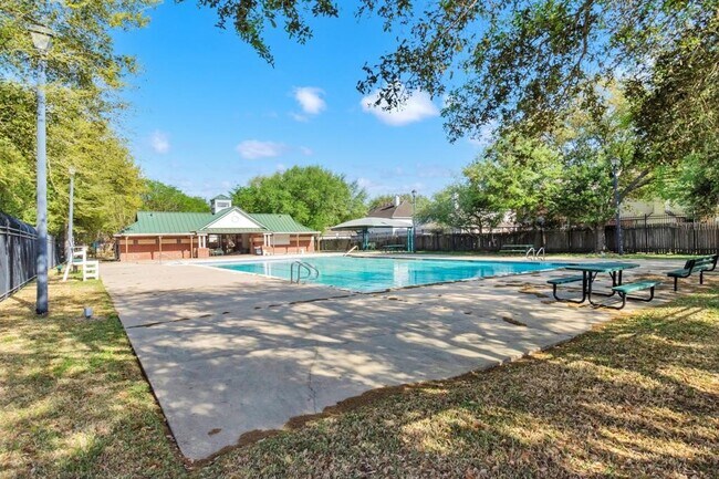 Building Photo - 11830 Copperas Creek Dr