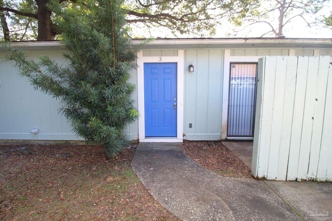 Building Photo - 6810 Tiki Ln