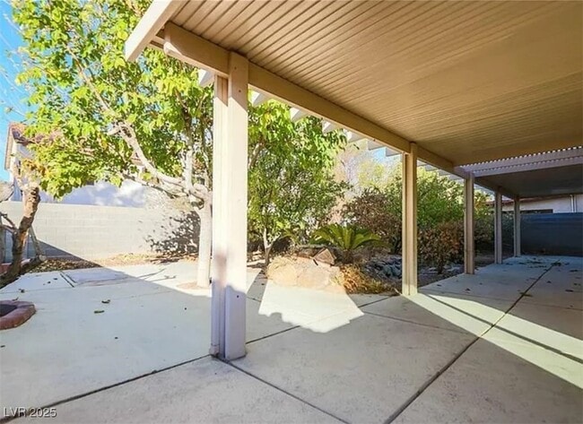 Building Photo - 9055 Danesbury Ct