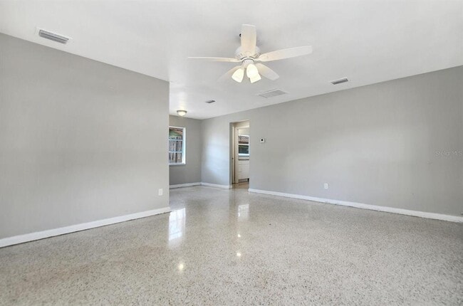 Building Photo - 1334 Tioga Ave.