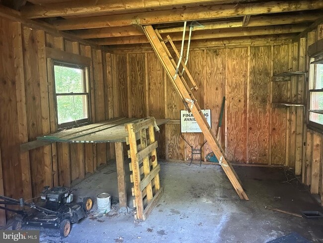 Building Photo - 1325 Stoney Bottom Rd