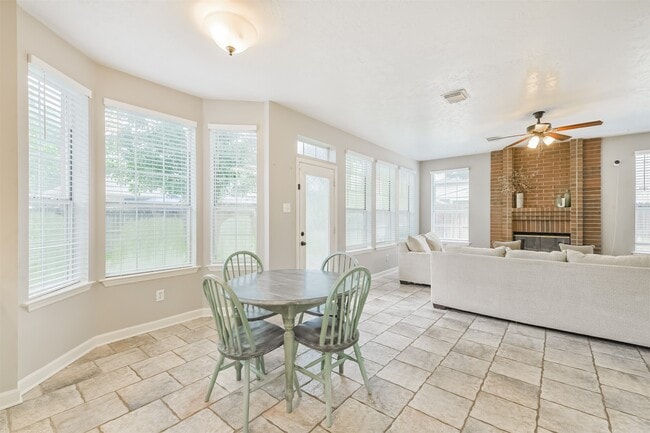 Building Photo - 20422 Maple Meadows Ct