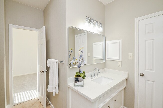 Building Photo - 25619 Tower Side Ln