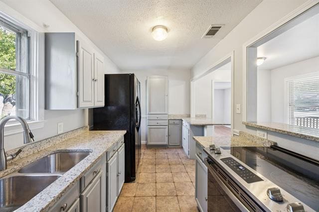 Building Photo - 10433 Cayuga Dr