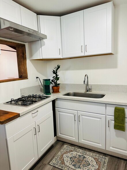 Building Photo - 2707 Cridge St