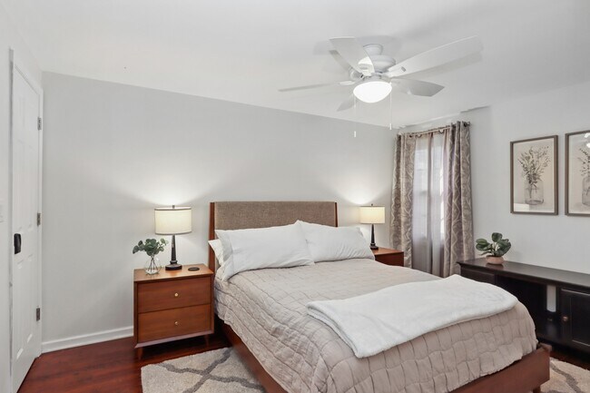 Building Photo - 7329 Ash St