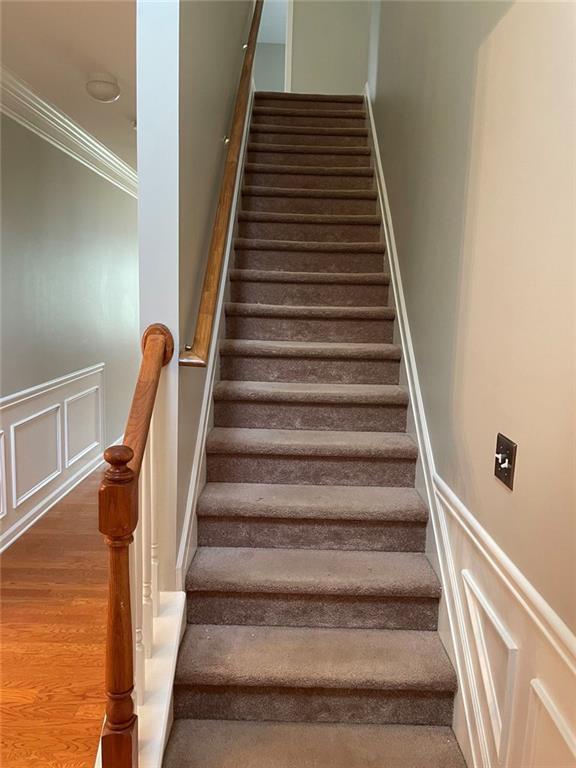 Building Photo - 807 Slope Creek Way