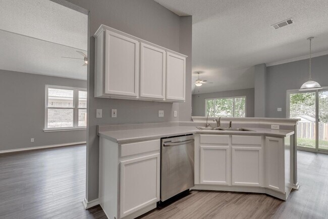 Building Photo - 16809 Bailey Jean Dr